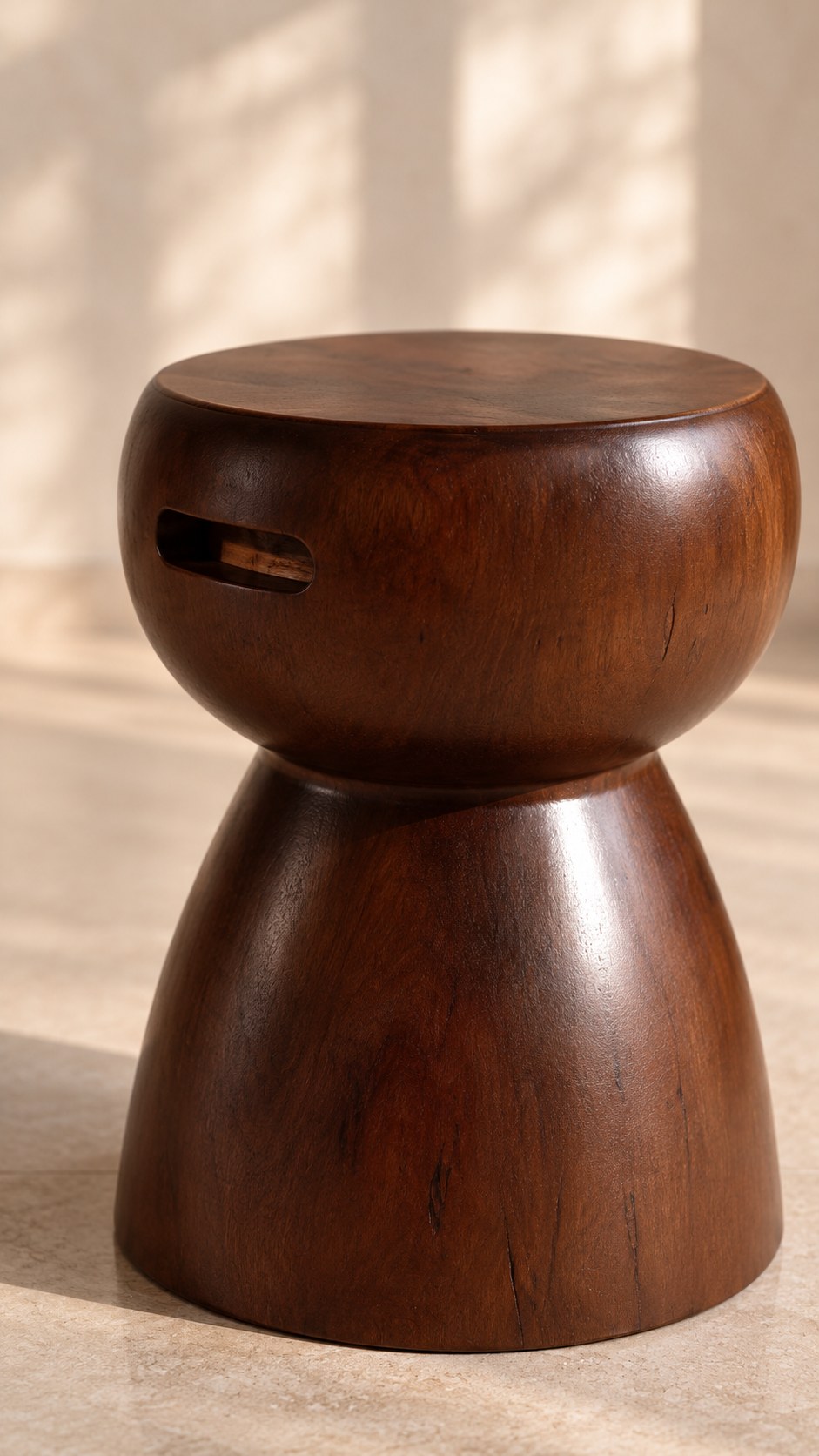 Banco Earth – detalhe