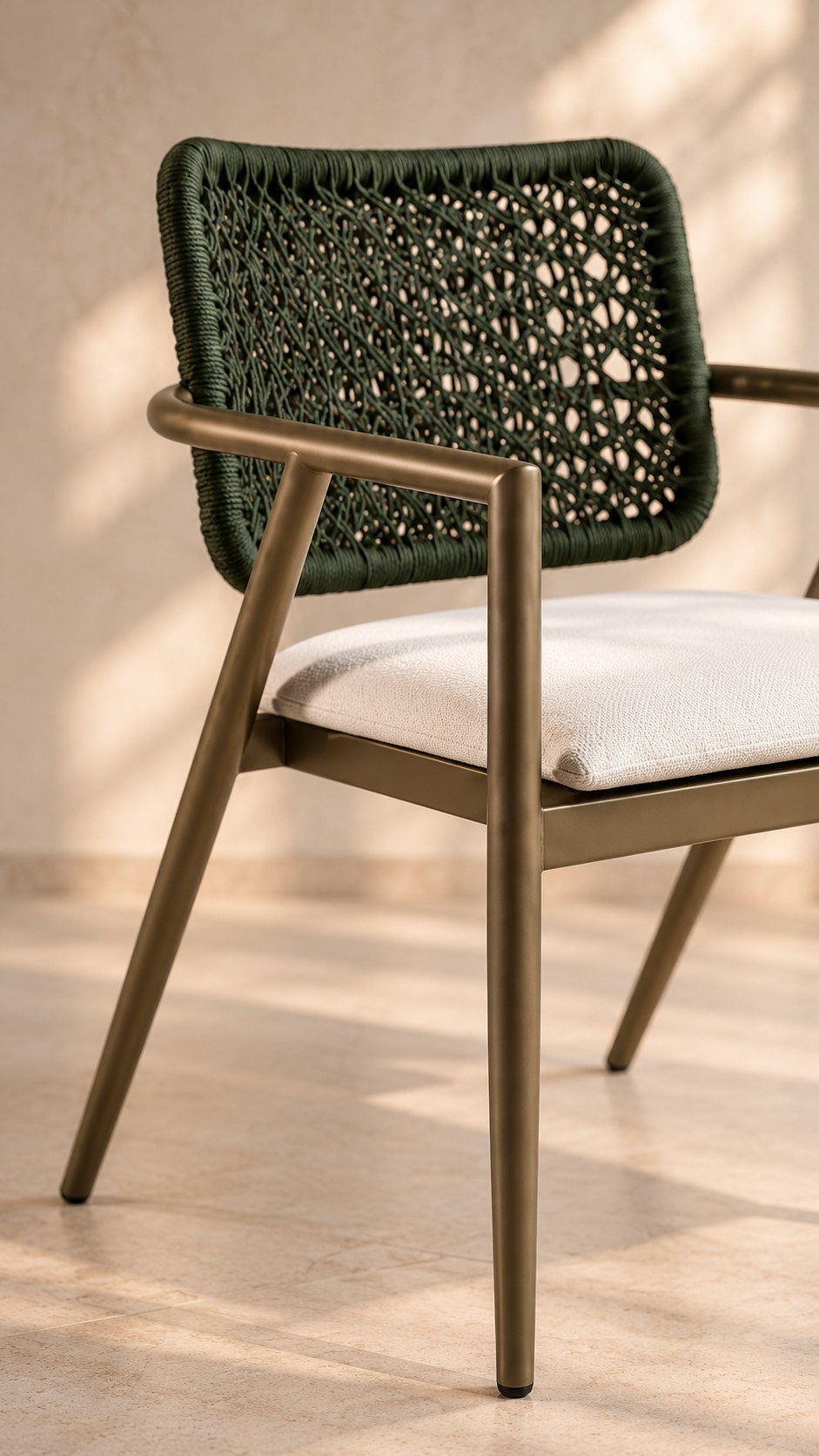 Cadeira Ravena – detalhe