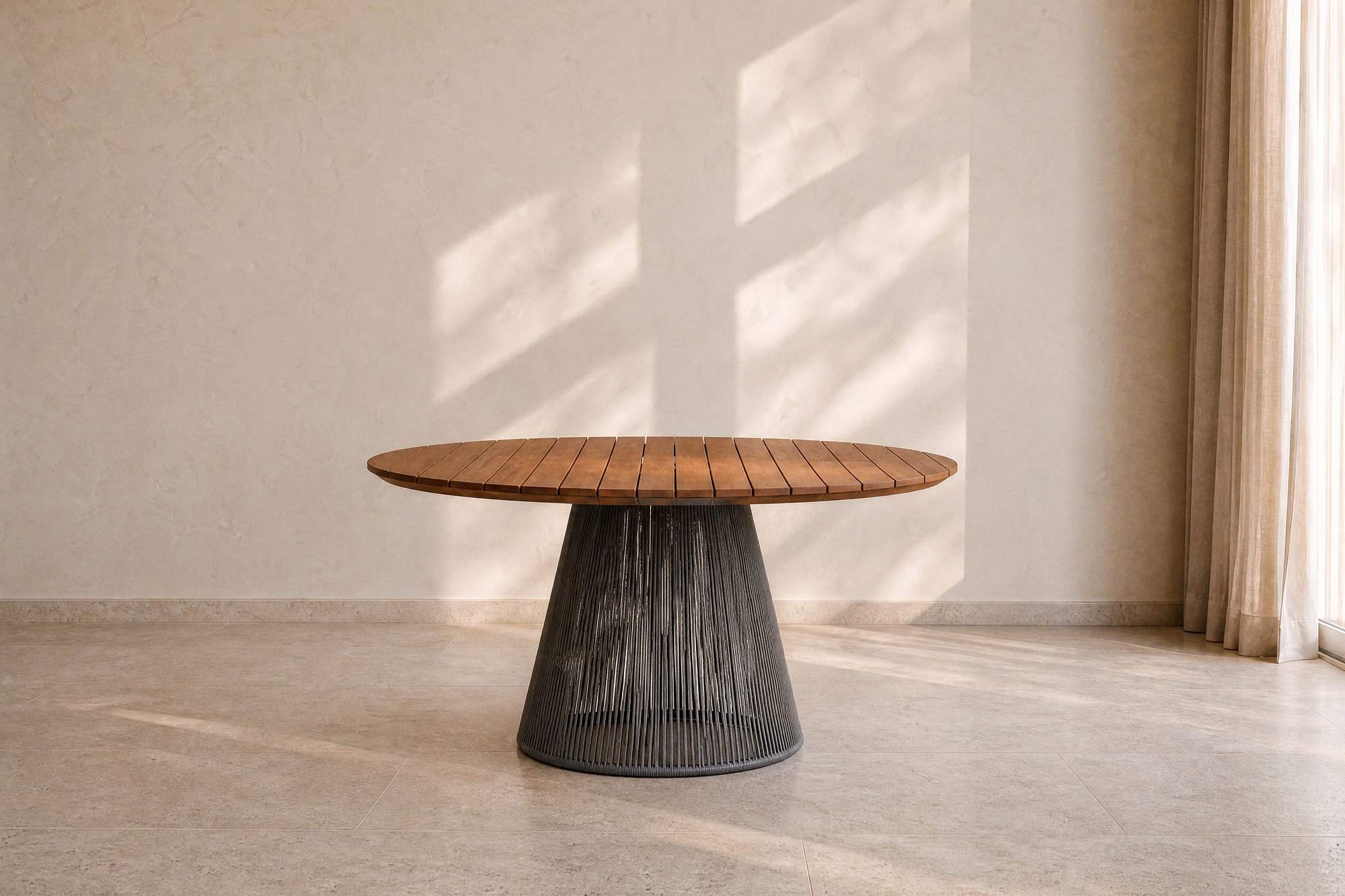 Mesa de Jantar Aram